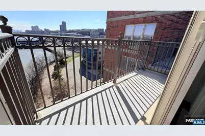 6407 City Place 6407 #6407, Edgewater, NJ 07020 - Photo 29