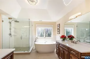 8 Philhower Ct, Denville, NJ 07834 - Photo 31