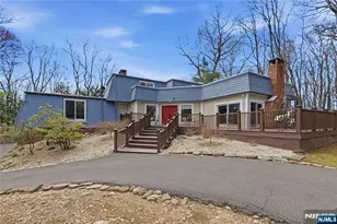 947 Franklin Lake Rd, Franklin Lakes, NJ 07417 - Photo 1