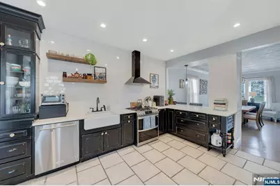 158 Carmita Avenue, Rutherford, NJ 07070 - Photo 11