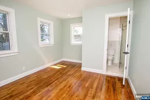 25 Windsor Dr, Dumont, NJ 07628 - Photo 9