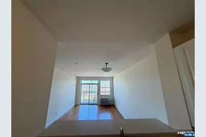 1100 River Road 205 #205, Edgewater, NJ 07020 - Photo 3