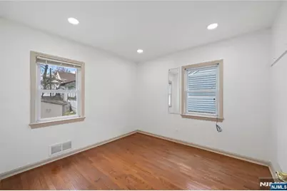 22 Cottage Lane, Clifton, NJ 07012 - Photo 13