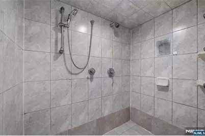 22 Cottage Lane, Clifton, NJ 07012 - Photo 19