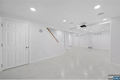 22 Cottage Lane, Clifton, NJ 07012 - Photo 21
