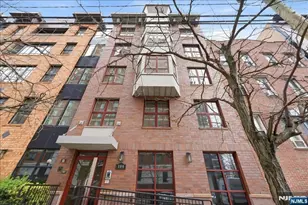 109 Harrison Street 300, Hoboken, NJ 07030 - Photo 23