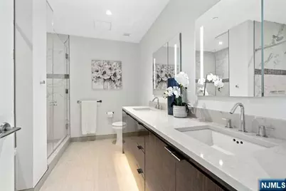 800 Ave At Port Imperial 1018 #1018, Weehawken, NJ 07086 - Photo 25