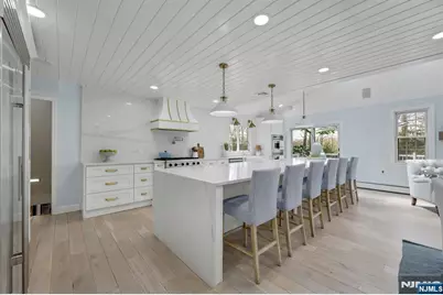 105 Apple Ridge Road, Woodcliff Lake, NJ 07677 - Photo 11