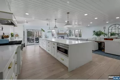 105 Apple Ridge Road, Woodcliff Lake, NJ 07677 - Photo 17