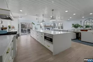 105 Apple Ridge Rd, Woodcliff Lake, NJ 07677 - Photo 17