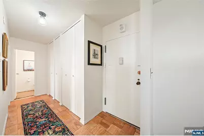 7855 Boulevard 1106 #1106, North Bergen, NJ 07047 - Photo 17