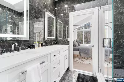 817 W Shore Drive, Kinnelon, NJ 07405 - Photo 31