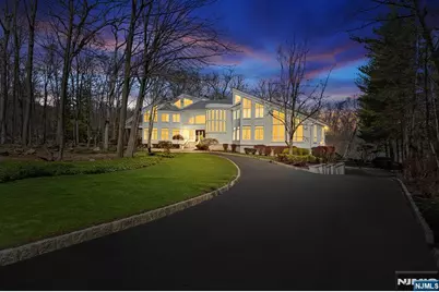 817 W Shore Drive, Kinnelon, NJ 07405 - Photo 1