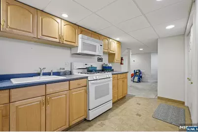 122 Johnson Avenue, Mahwah, NJ 07430 - Photo 23