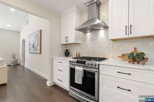 519 Summit St, Ridgewood, NJ 07450 - Photo 7