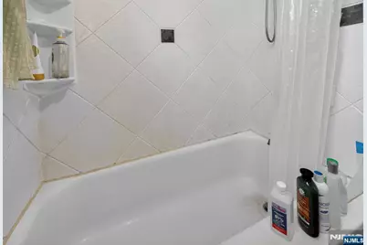 243 Johnson Avenue L4 #L4, Hackensack, NJ 07601 - Photo 19