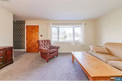 71 Hobart Avenue, Rutherford, NJ 07070 - Photo 3