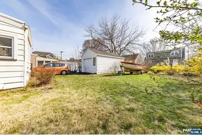 71 Hobart Avenue, Rutherford, NJ 07070 - Photo 23