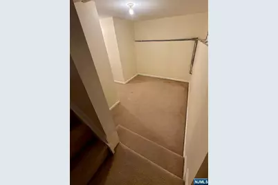 25 Holland Street, Newark, NJ 07103 - Photo 13