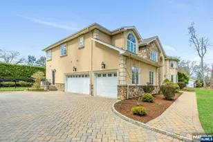 103 Ivy Ln, River Vale Township, NJ 07675 - Photo 3