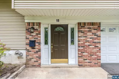 18 Dogwood Court, Westwood, NJ 07675 - Photo 5