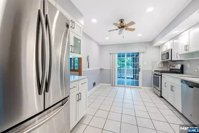 18 Dogwood Court, Westwood, NJ 07675 - Photo 13