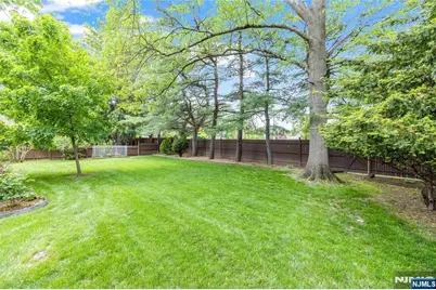 18 Dogwood Court, Westwood, NJ 07675 - Photo 35