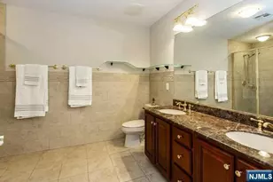 34 Candlewood Dr, Old Tappan, NJ 07675 - Photo 15