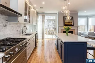 34 Candlewood Drive, Old Tappan, NJ 07675 - Photo 3