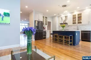 34 Candlewood Dr, Old Tappan, NJ 07675 - Photo 9