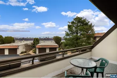 300 Gorge Road 36 #36, Cliffside Park, NJ 07010 - Photo 15