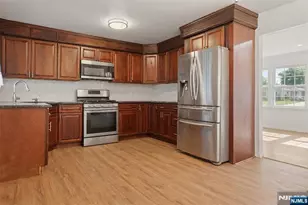 263 Genesee Ave, Englewood, NJ 07631 - Photo 5