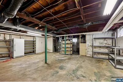 971 Garrison Avenue, Teaneck Township, NJ 07666 - Photo 35