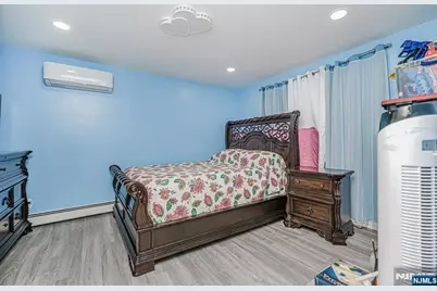 389 Madeline Avenue, Garfield, NJ 07026 - Photo 19
