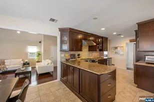 8 Prescott Rd, Ho Ho Kus, NJ 07423 - Photo 9