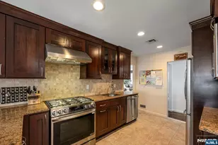 8 Prescott Rd, Ho Ho Kus, NJ 07423 - Photo 11