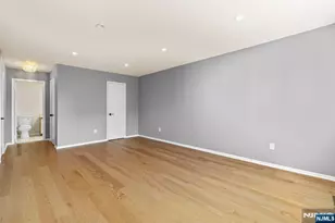 319 Gorge Road 6, Cliffside Park, NJ 07010 - Photo 19