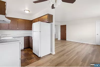 145 Arnot Street 4B #4B, Lodi, NJ 07644 - Photo 7