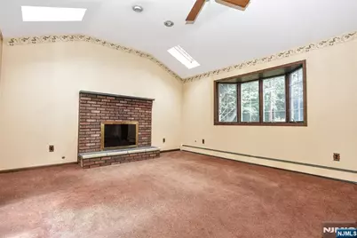 8 Royal Avenue, Hawthorne, NJ 07506 - Photo 11