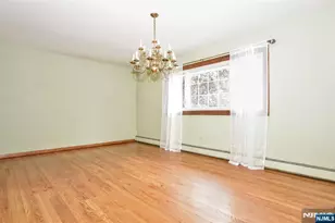 8 Royal Ave, Hawthorne, NJ 07506 - Photo 5