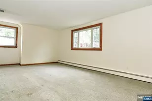 8 Royal Ave, Hawthorne, NJ 07506 - Photo 19