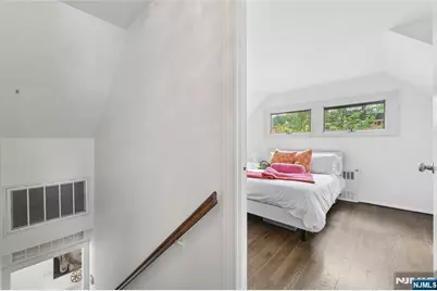 169 Clinton Avenue, Tenafly, NJ 07670 - Photo 33