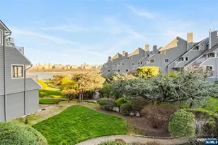 8C Cove Ln, North Bergen, NJ 07047 - Photo 27