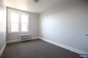 210 Day Ave, Cliffside Park, NJ 07010 - Photo 29