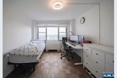 2100 Linwood Avenue 17T #17T, Fort Lee, NJ 07024 - Photo 7