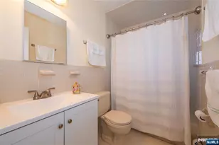 1146 Valley Road 2A, Wayne, NJ 07470 - Photo 17