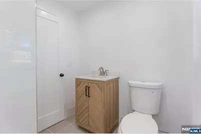 325 Hollywood Avenue, Hillside, NJ 07205 - Photo 21