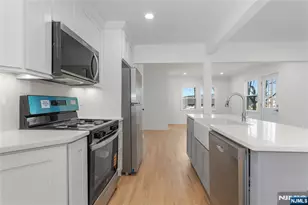 325 Hollywood Ave, Hillside, NJ 07205 - Photo 9