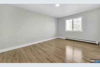 535 Orchard Avenue, Palisades Park, NJ 07650 - Photo 27