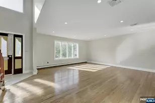 535 Orchard Ave, Palisades Park, NJ 07650 - Photo 3